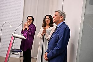 Ausstellungseröffnung Regina Hübner „Dear…“