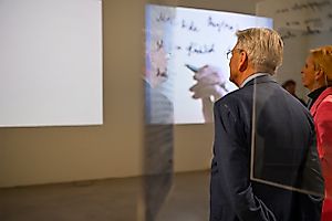 Ausstellungseröffnung Regina Hübner „Dear…“