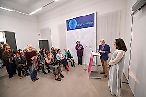 Ausstellungseröffnung Regina Hübner „Dear…“